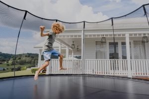 Universal-11-springfree-trampoline-overlay